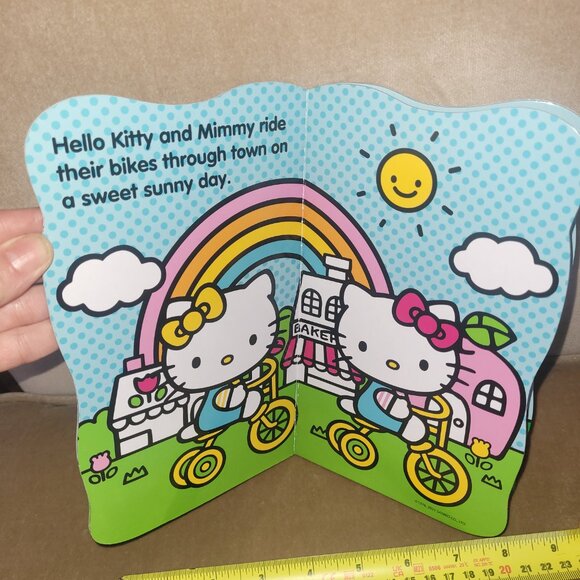 Hello Kitty Board Book Lot #4 - Picture 4 of 12
